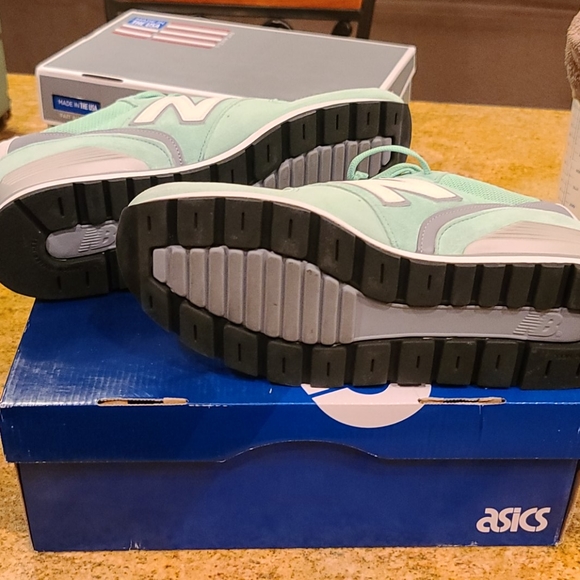 New balance - Picture 8 of 13